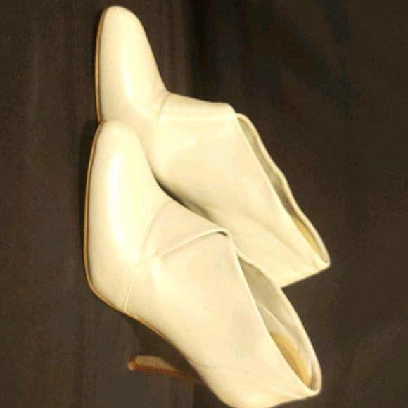 Nine West Heels - Picture 1 of 4